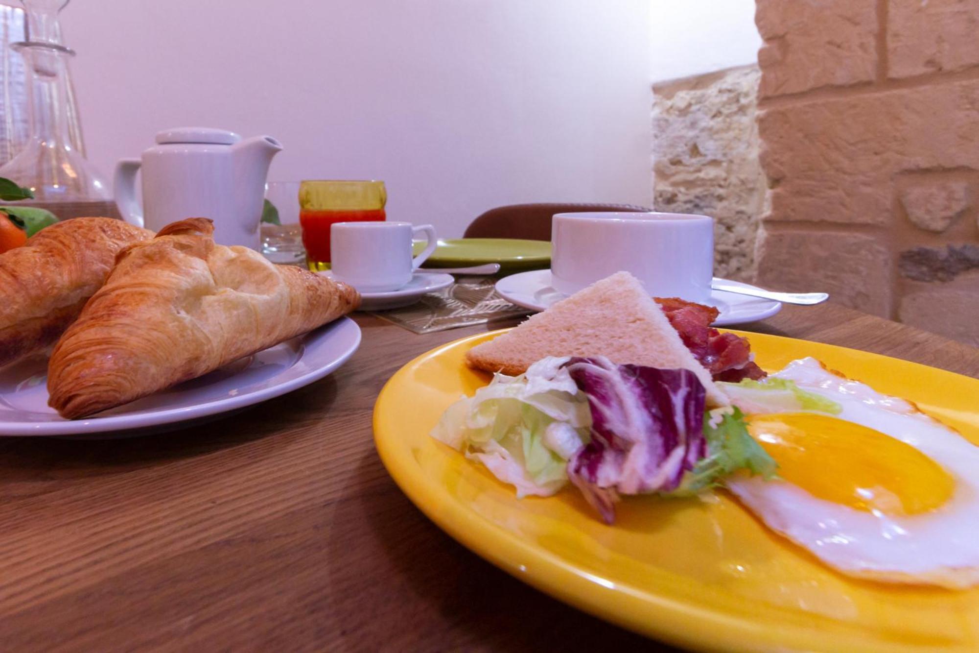 Le Nicchie Luxury Rooms Lecce Ngoại thất bức ảnh