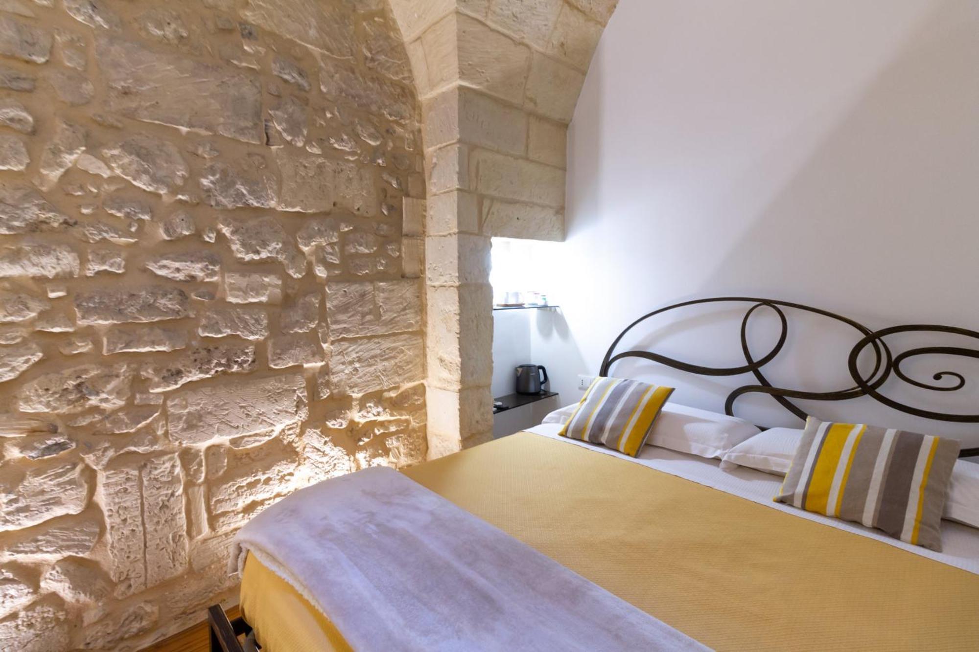 Le Nicchie Luxury Rooms Lecce Phòng bức ảnh