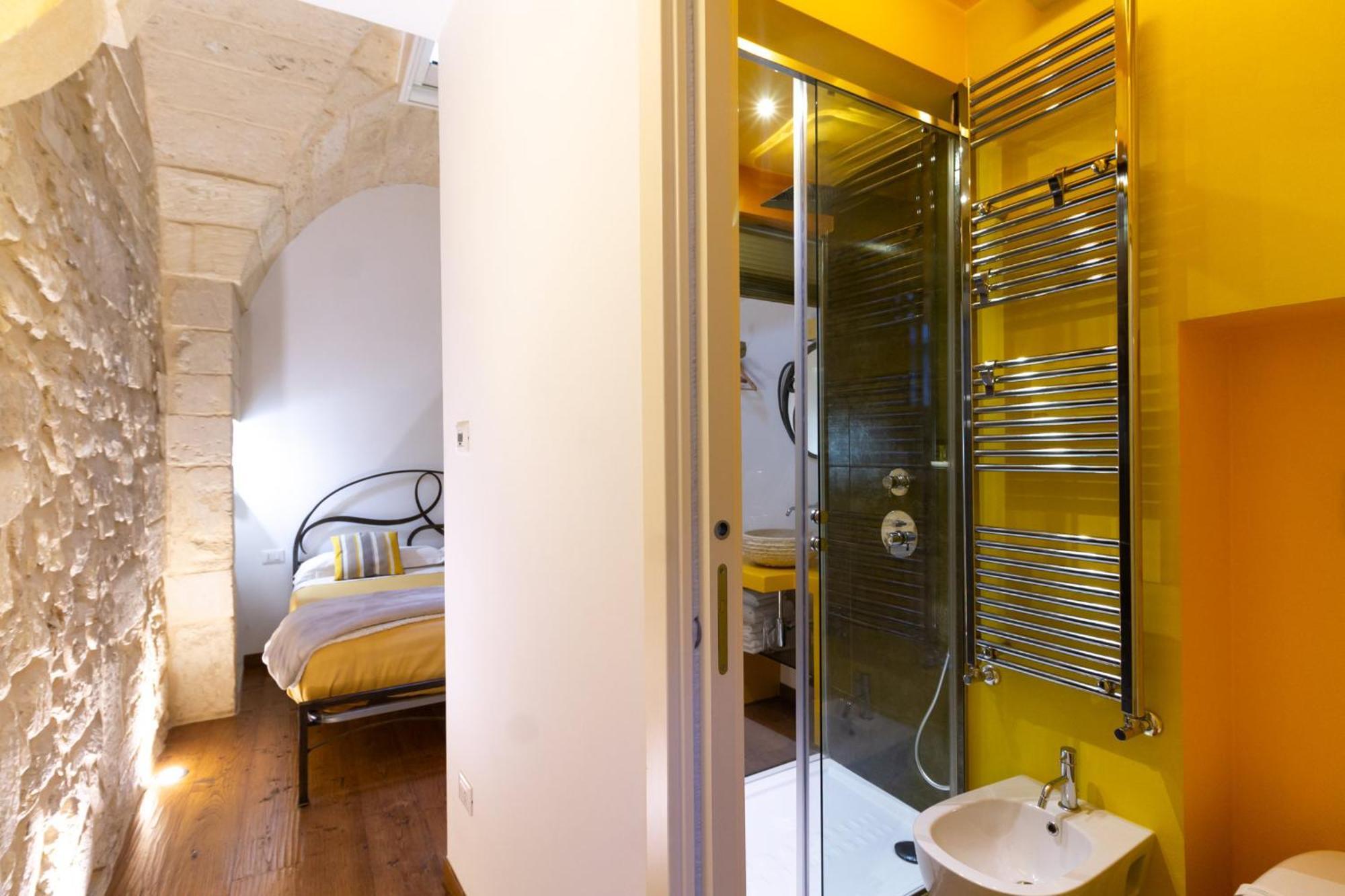 Le Nicchie Luxury Rooms Lecce Phòng bức ảnh